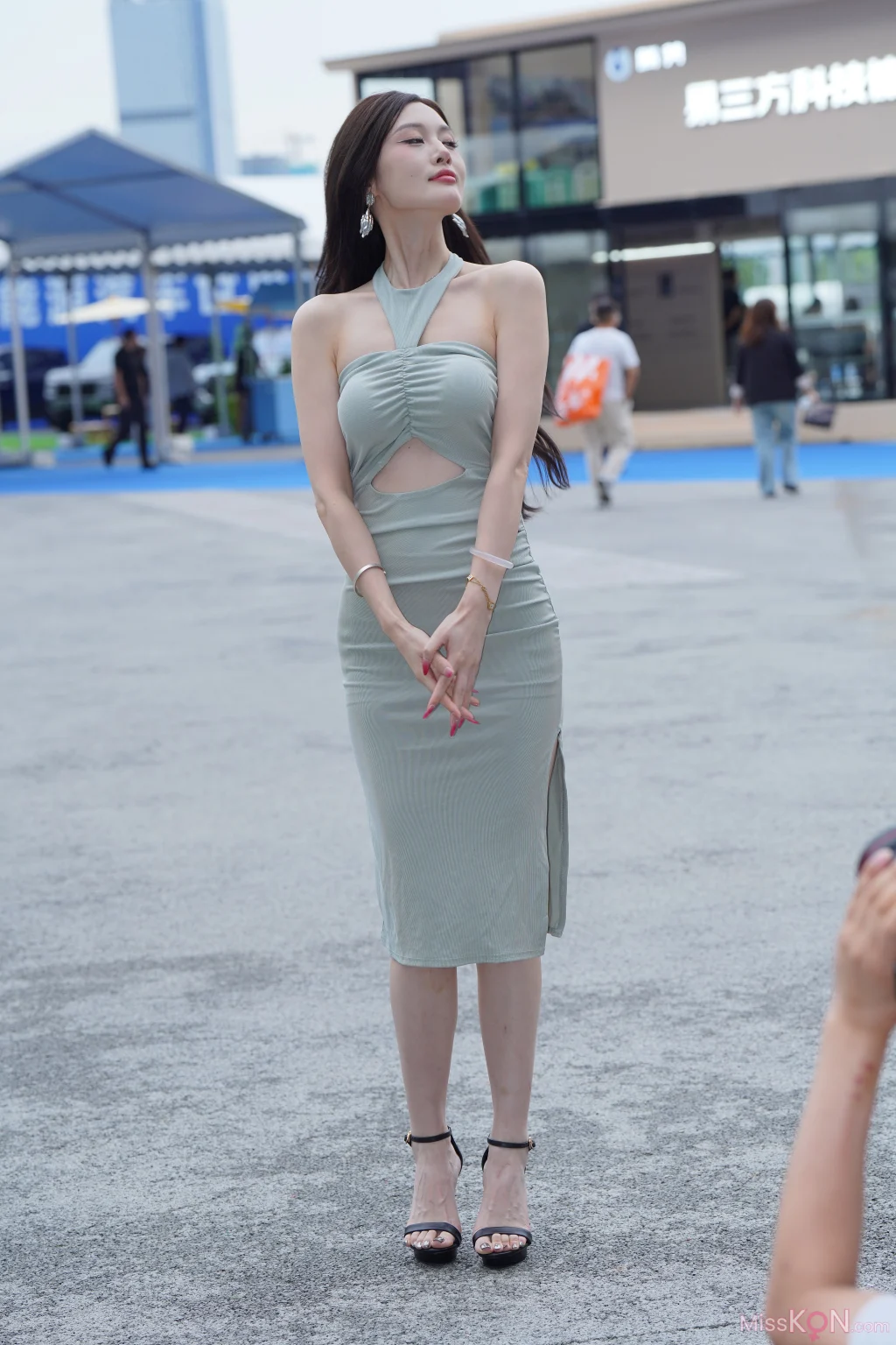 [精选街拍作品] No.5020: 妩媚长裙女子 (171 photos) – Page 2