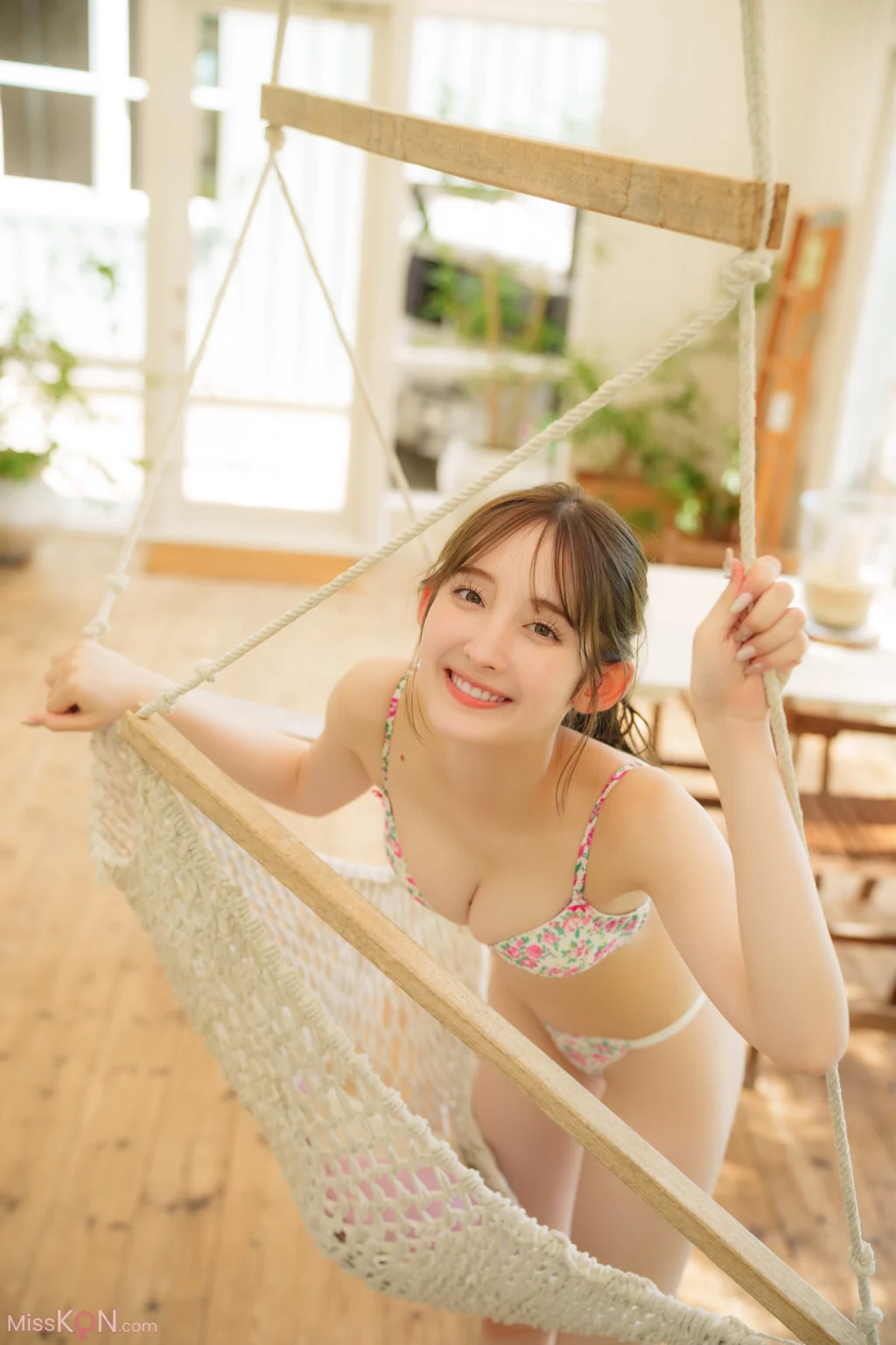 [JP] Cecile Nana (菜那セシル): FRIDAYデジタル写真集 ハタチのトキメキ (90 photos)