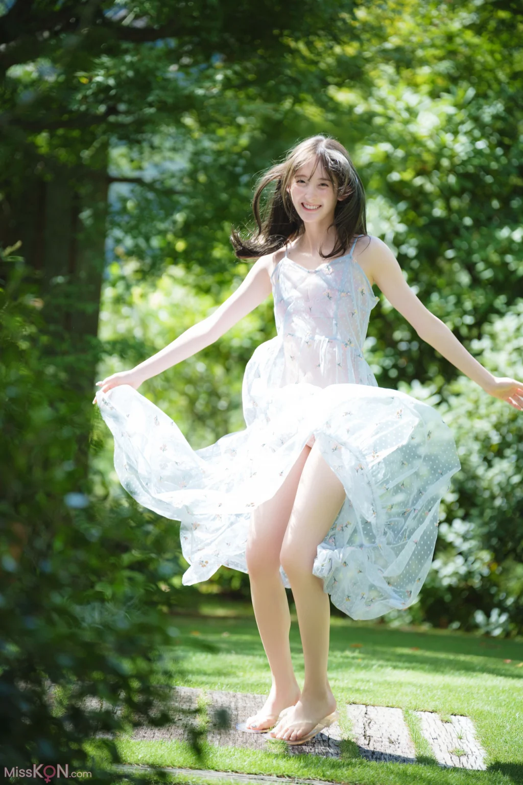 [JP] Cecile Nana (菜那セシル): FRIDAYデジタル写真集 ハタチのトキメキ (90 photos) – Page 2