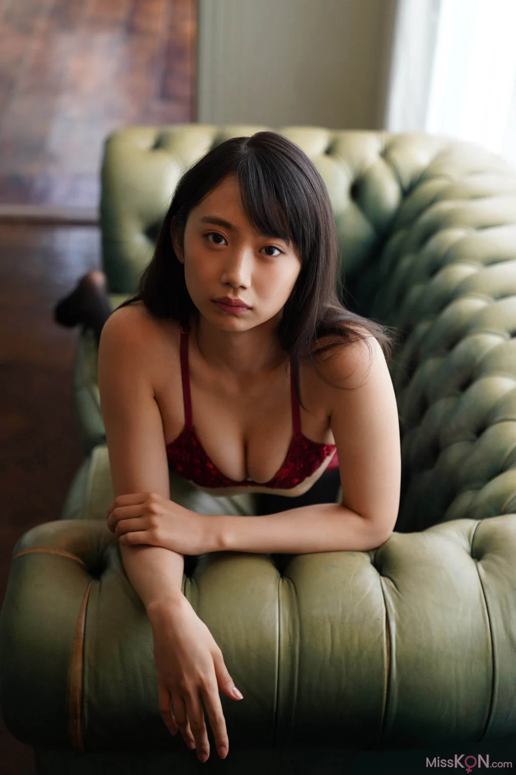 [JP] Nanako Aizawa (相沢菜々子): グラビアちゃんはバズりたい ヤンマガデジタル写真集 (144 photos) – Page 2