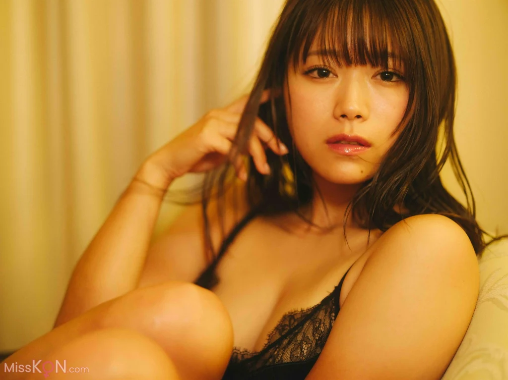 [JP] Suzuran Yamauchi (山内鈴蘭): FRIDAYデジタル写真集 艶やかに咲く。 (125 photos) – Page 3