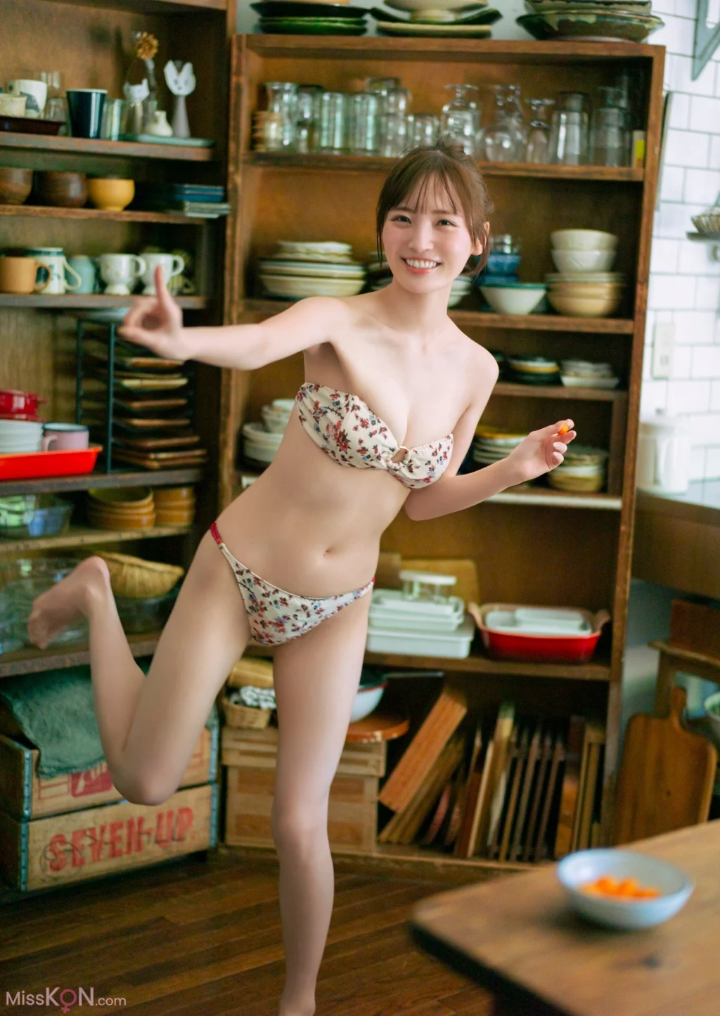 [JP] Yura Yura (由良ゆら):【デジタル限定 YJ PHOTO BOOK】#よーよーよー写真集「“ゆらゆら”しないの……？」 (59 photos)