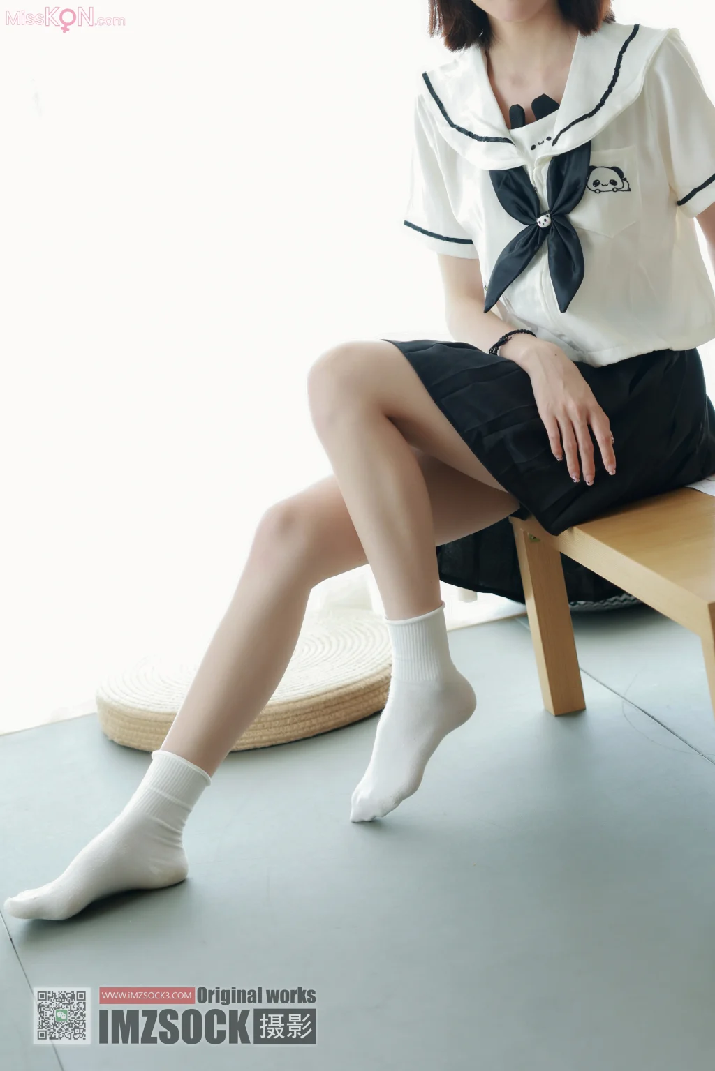 [MZSOCK爱美足] No.353: 秋秋 (108 photos + 1 video)