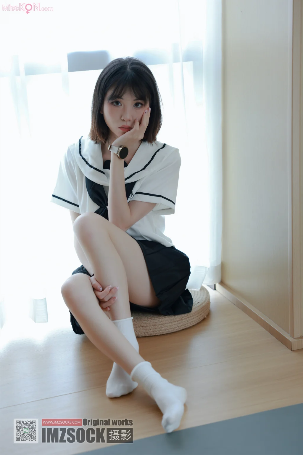 [MZSOCK爱美足] No.353: 秋秋 (108 photos + 1 video)