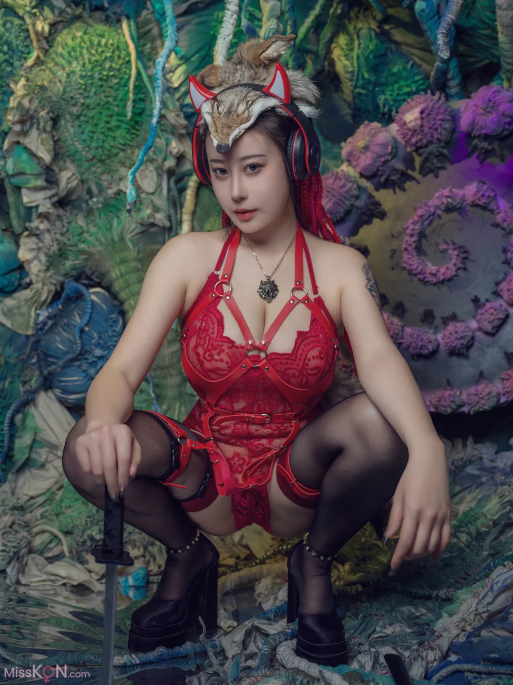 Coser@奈汐酱nice: 猎狼女 (47 photos + 1 video)