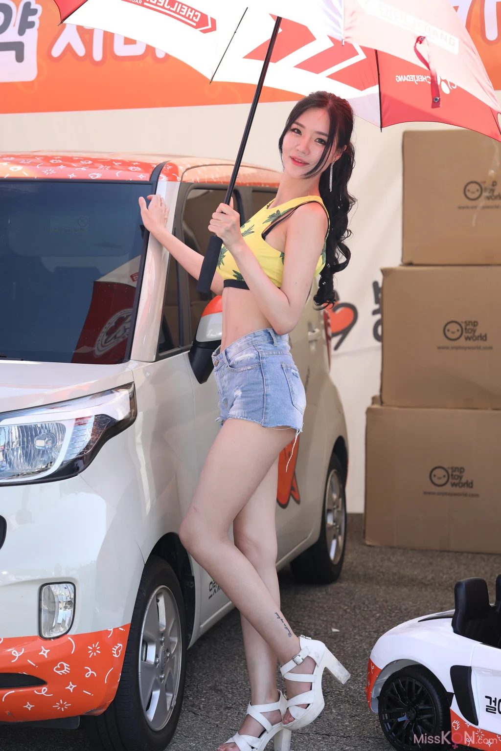 [精选街拍作品] No.5023: 青春魅力车模 (75 photos) – Page 3