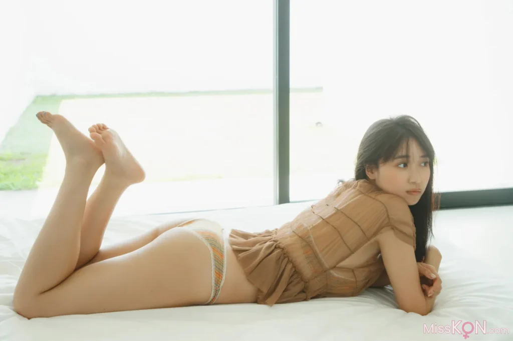 [JP] Aoi Mizobata (溝端葵): FRIDAY Monthly Girl 052 完全未発表100カット (112 photos + 1 video) – Page 3