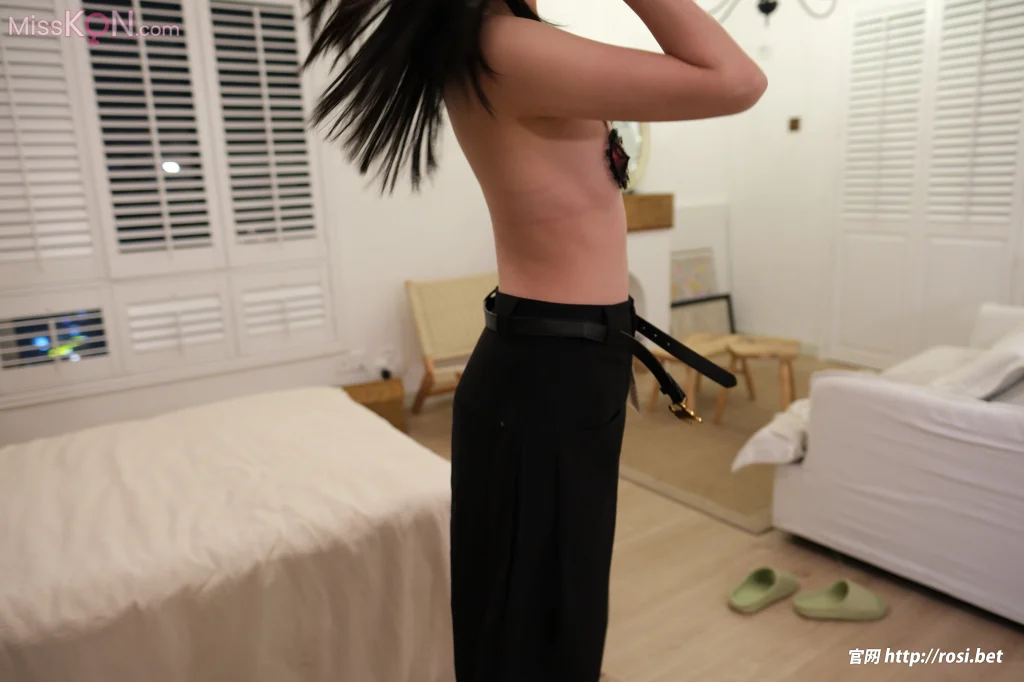 [ROSI写真] 2026.01.15 No.5155 (82 photos)