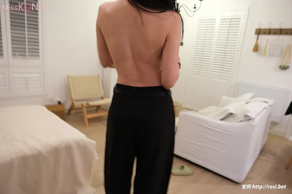 [ROSI写真] 2026.01.15 No.5155 (82 photos)