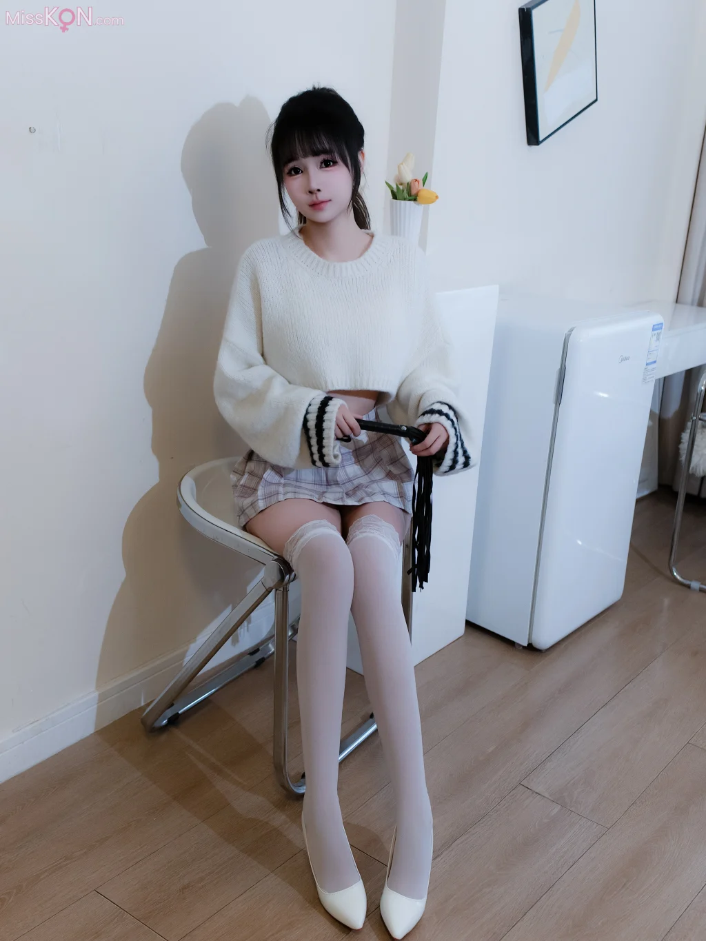 [XR Uncensored] 沈蜜儿: R18 秀人网模特 白色毛衣 (73 photos + 1 video)