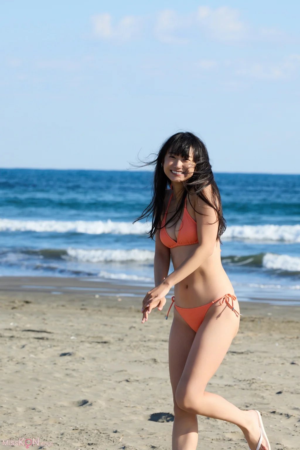 [JP] Nanako Aizawa (相沢菜々子): FRIDAYデジタル写真集 春色のミューズ Vol.1 (84 photos) – Page 2