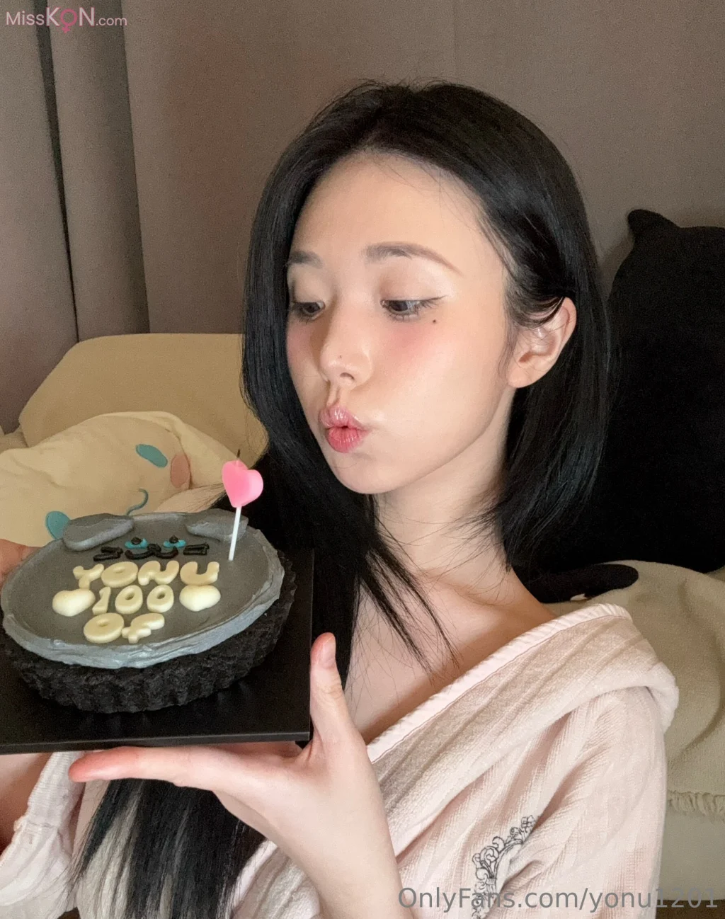 Yeon Woo (연우): 2025.11 OnlyFans合集 (37 photos + 6 videos)