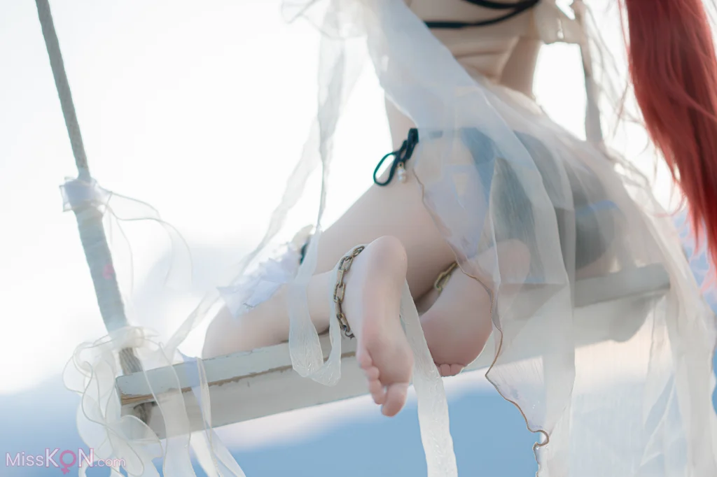 Coser@纸悦Etsu_ko: 2025年12月真爱特写包 (31 photos)