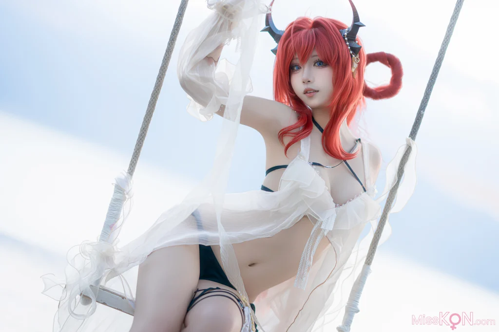 Coser@纸悦Etsu_ko: 明日方舟 史尔特尔 泳装 (37 photos)