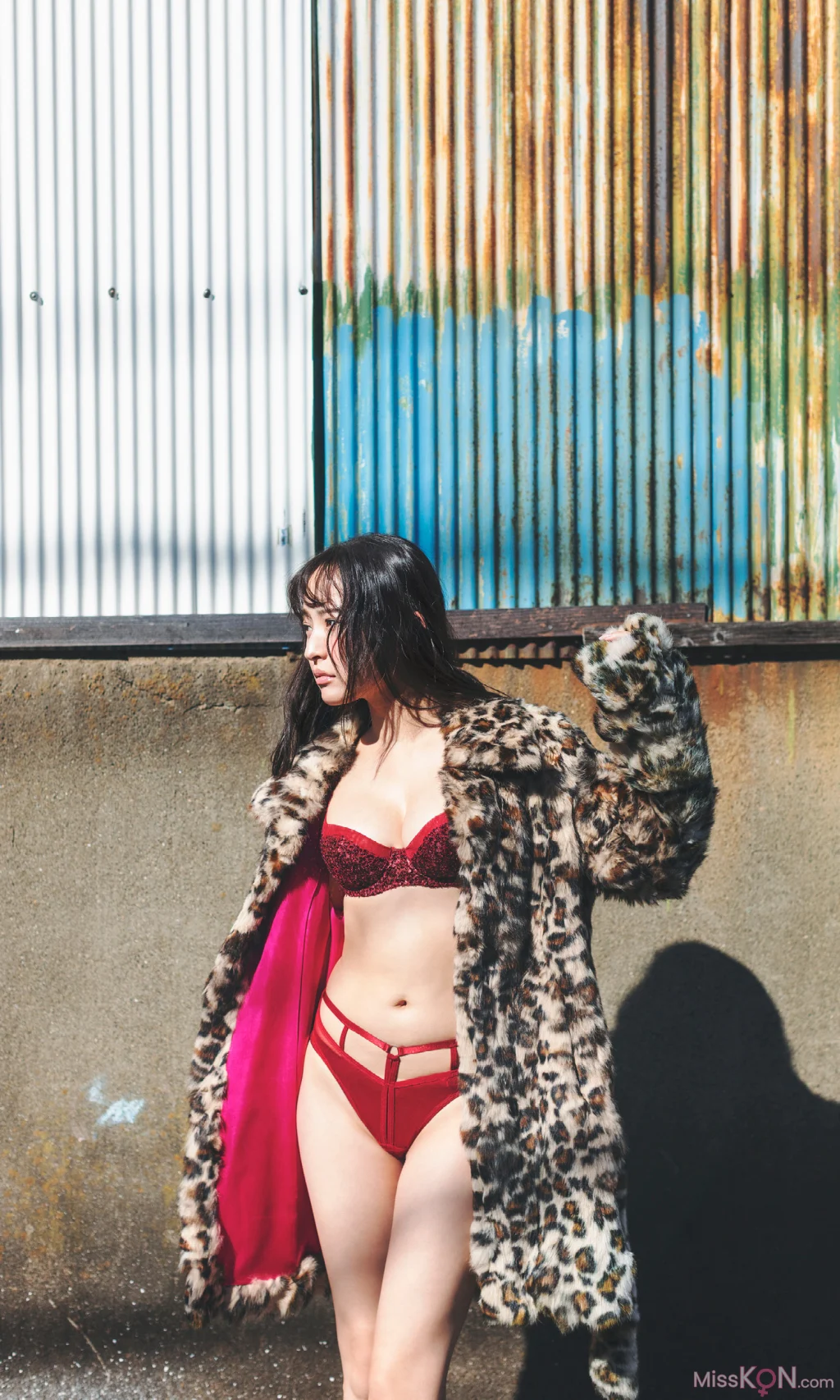 [JP] Kanami Takasaki (高崎かなみ):【デジタル限定】写真集「ヤバすぎるよ、高崎かなみ！」 (週プレ PHOTO BOOK) (69 photos) – Page 2