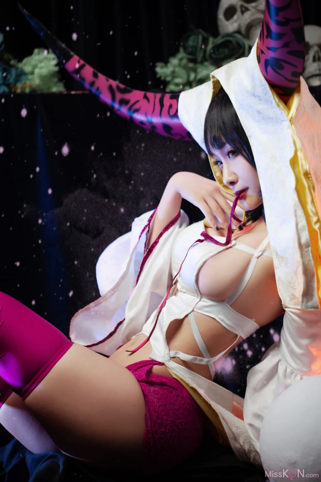 Coser@洛璃LoLiSAMA: FGO 杀生院祈荒 (40 photos)