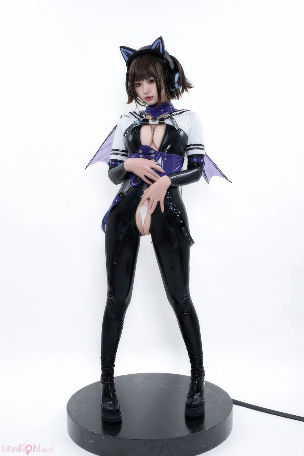 Coser@柒柒要乖哦: 白棚胶衣 (78 photos) – Page 2