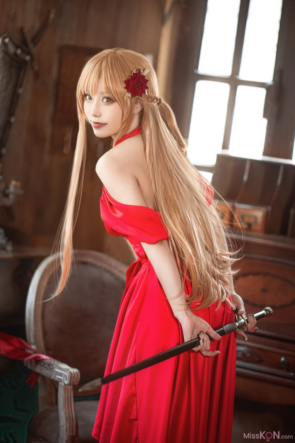 Coser@切切Celia: 刀剑神域 亚丝娜礼服 (28 photos)
