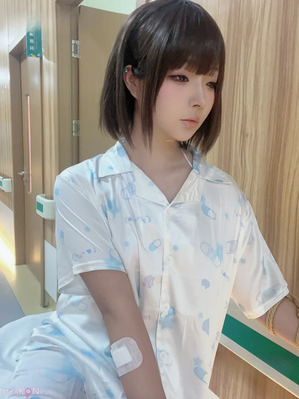 Coser@yuuhui玉汇: 生病的妹妹 (37 photos + 2 videos) – Page 2