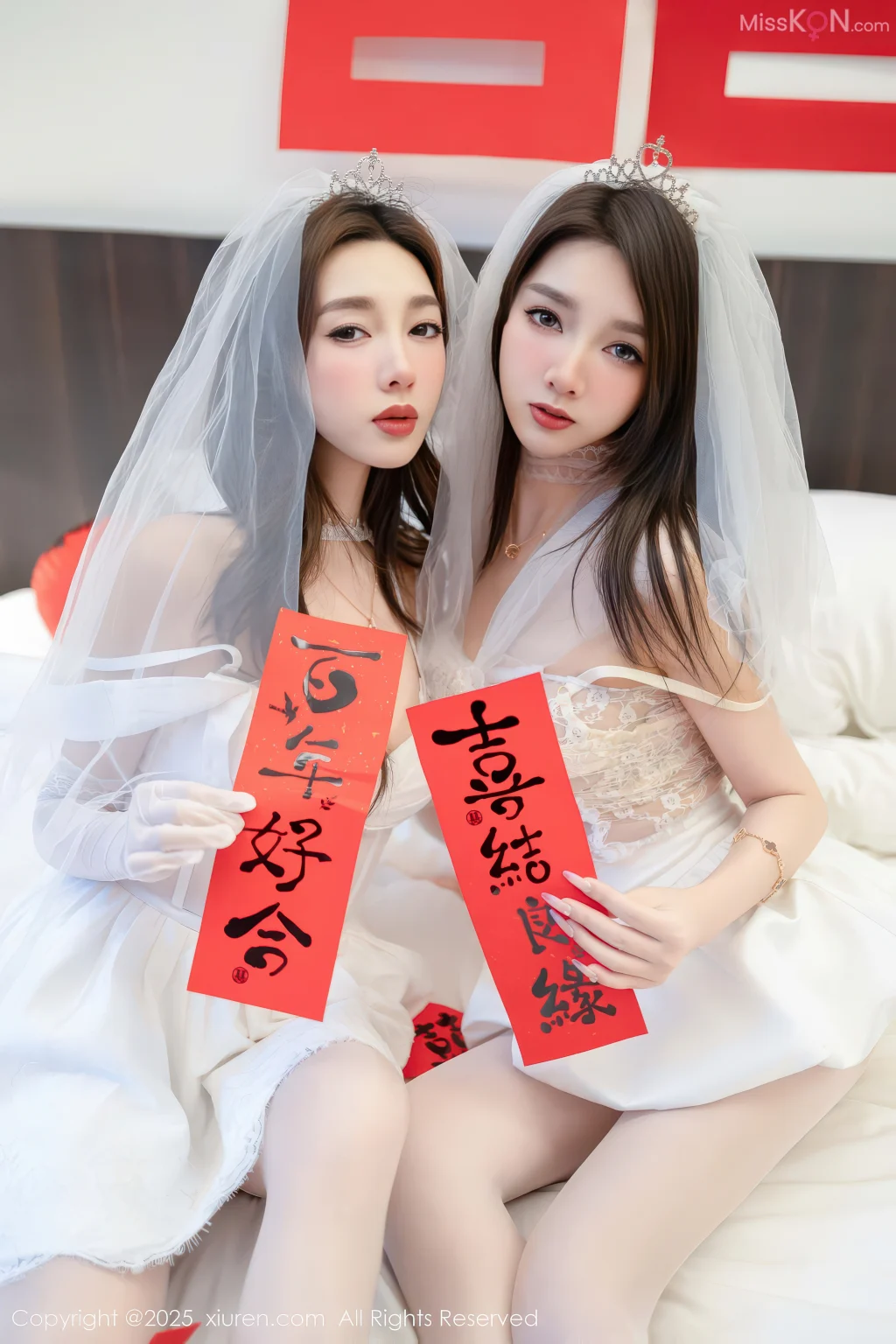 XIUREN No.11184: 桃桃·夭夭twins (82 photos)