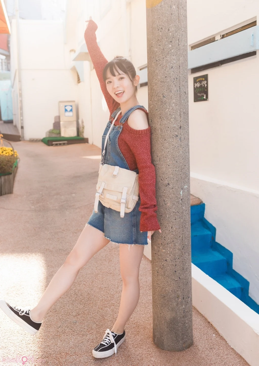 [JP] Nozomi Nirei (楡井希実):【デジタル限定 YJ PHOTO BOOK】写真集「釜山でも爆発してた」 (59 photos)