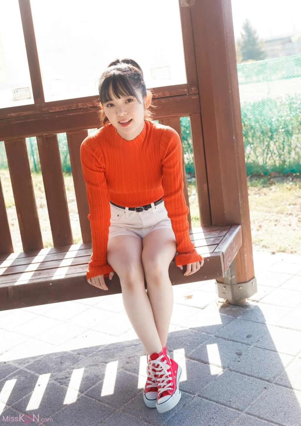 [JP] Nozomi Nirei (楡井希実):【デジタル限定 YJ PHOTO BOOK】写真集「釜山でも爆発してた」 (59 photos)