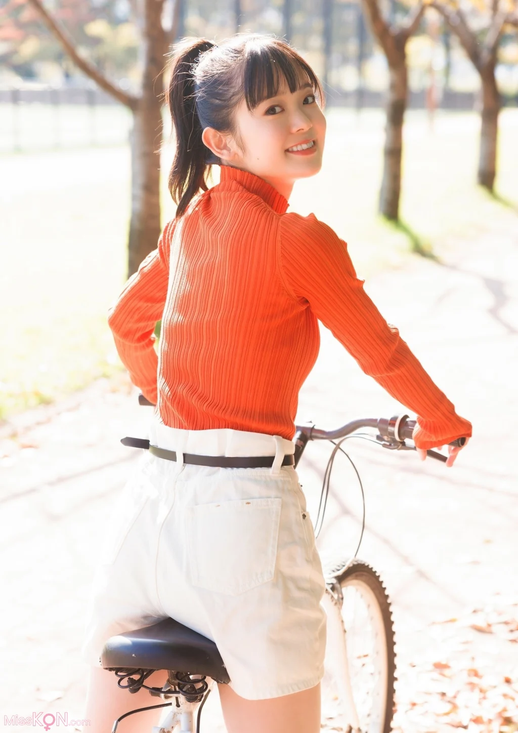[JP] Nozomi Nirei (楡井希実):【デジタル限定 YJ PHOTO BOOK】写真集「釜山でも爆発してた」 (59 photos) – Page 2