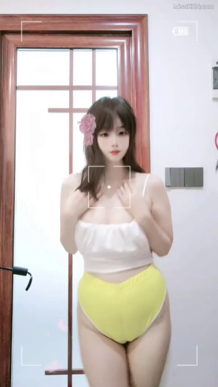 巨大猫耳: 大奶妹子裸舞视图合集 (74 photos + 19 videos) – Page 2