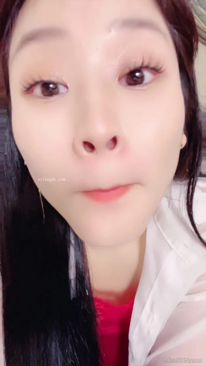 仆仆: 解压女神 全程高燃大秀 (34 photos + 4 videos)