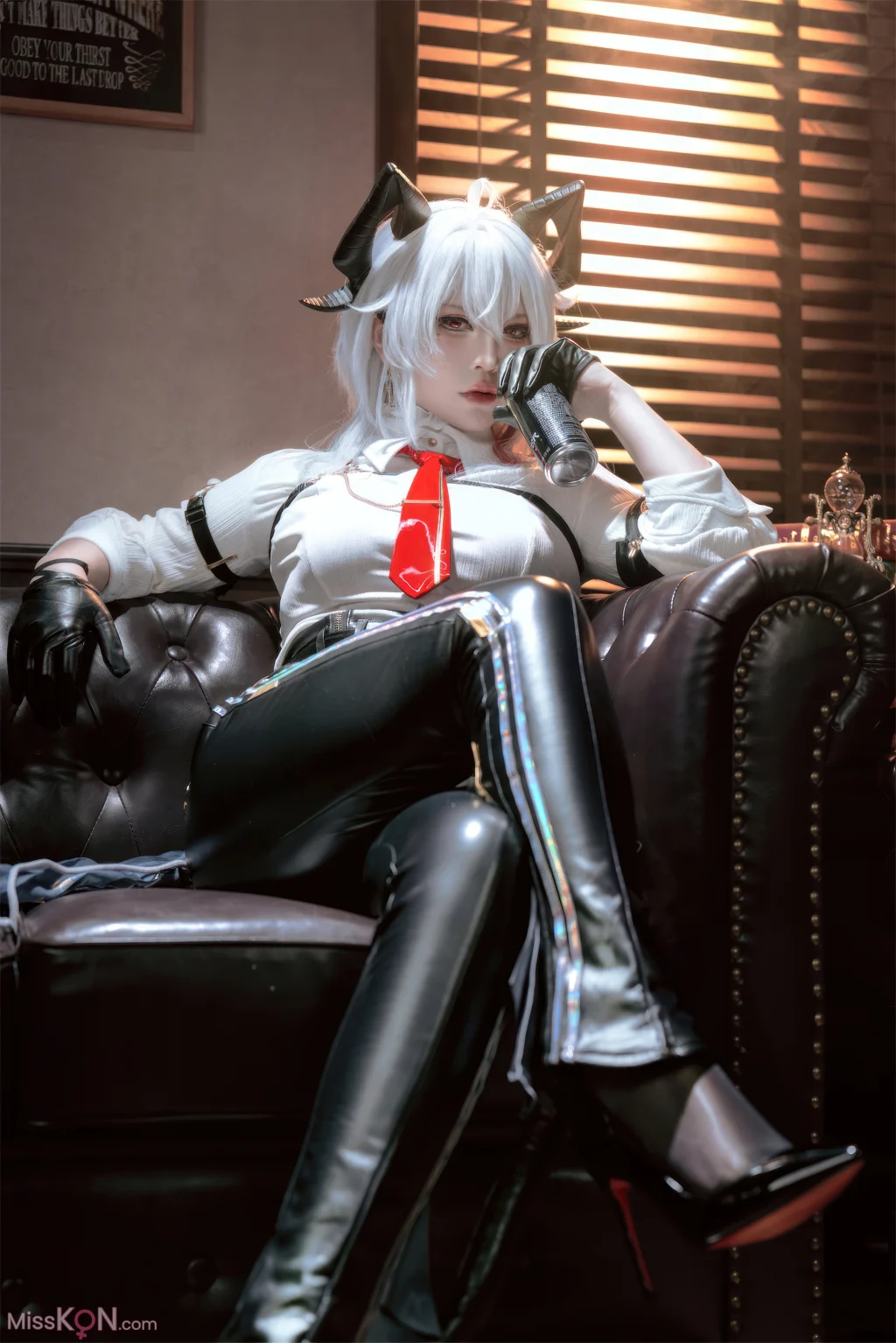 Coser@半半子: 鸣潮 赞妮 (57 photos)