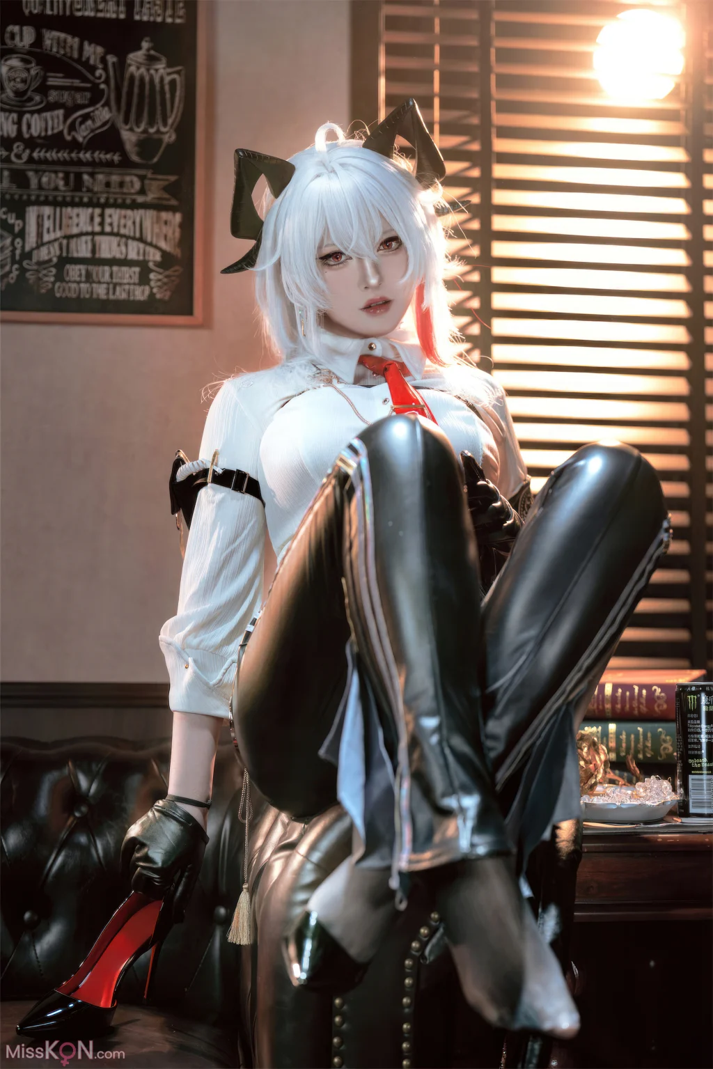 Coser@半半子: 鸣潮 赞妮 (57 photos)