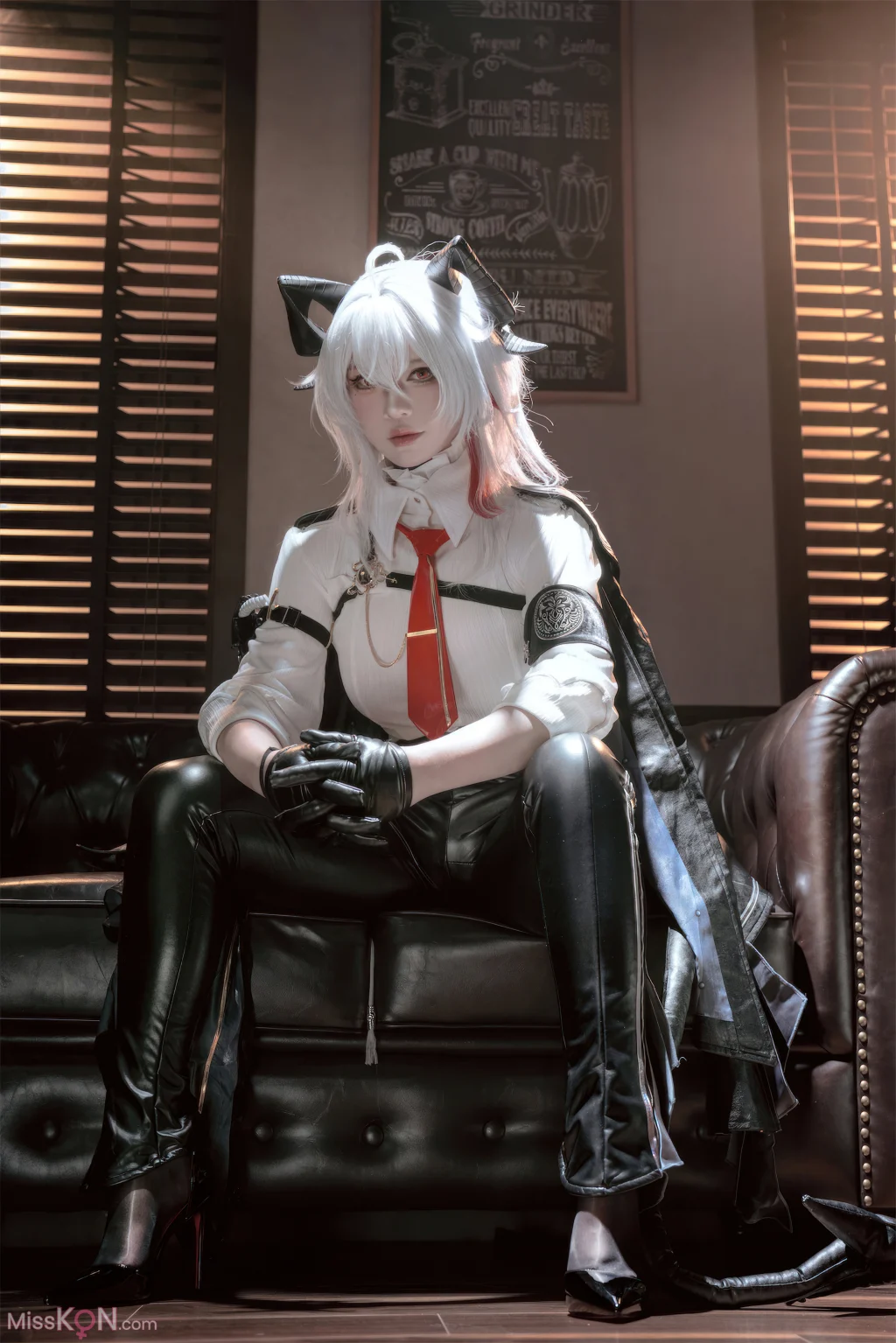 Coser@半半子: 鸣潮 赞妮 (57 photos)