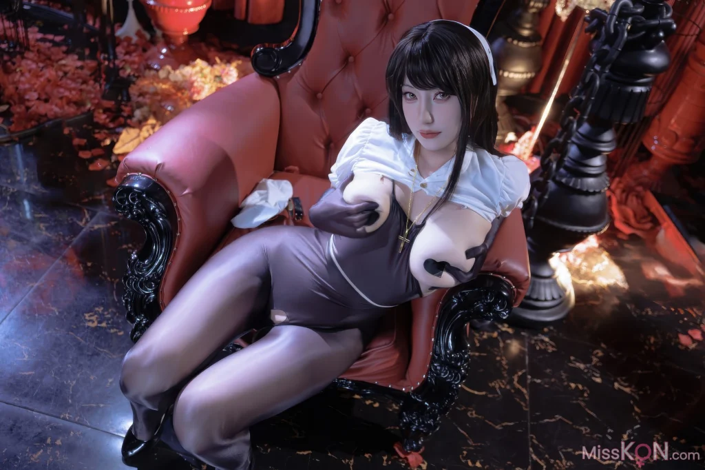 Coser@星澜是澜澜叫澜妹呀: 惩戒修女 (44 photos + 1 video)
