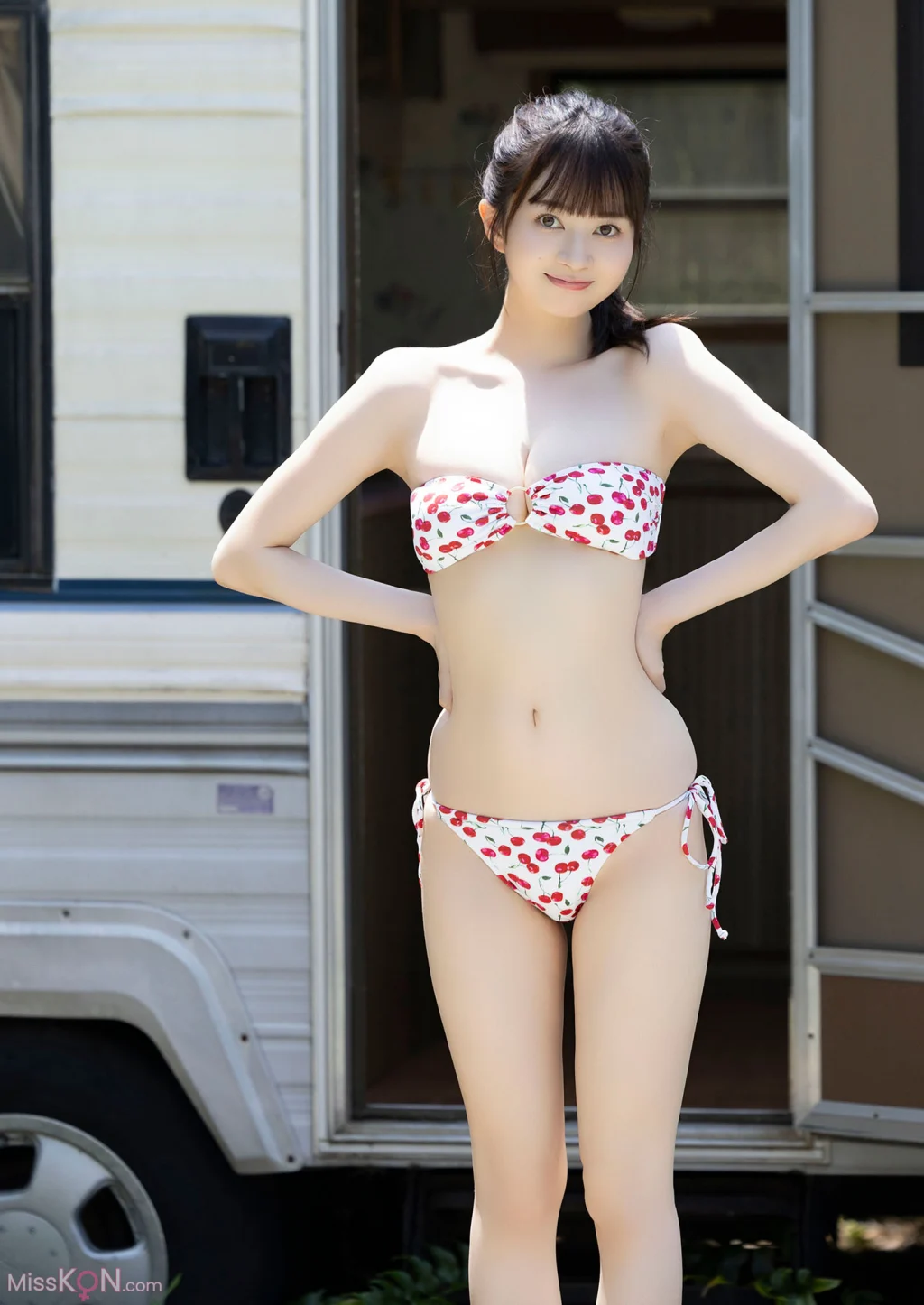 [JP] Yuna Ego (江籠裕奈):【デジタル限定】 写真集 『 Summertime Memories 』(89 photos)