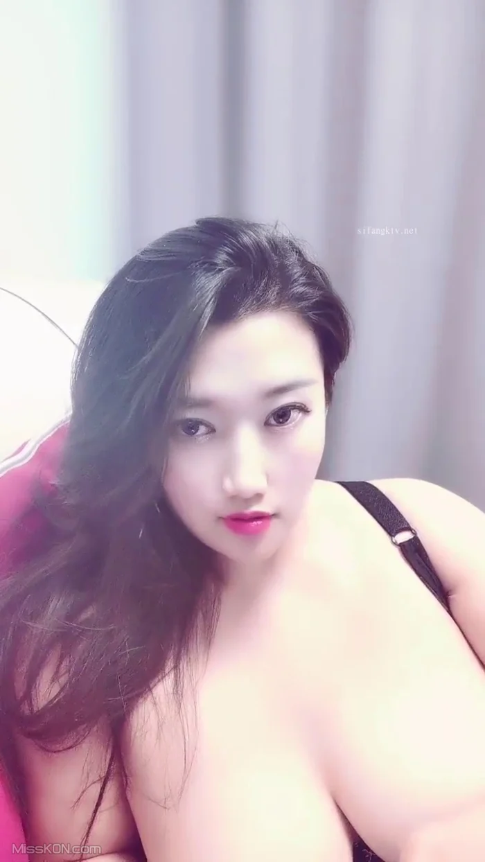 诗诗很大的: 新人巨乳美少女下海 (33 photos + 3 videos) – Page 2