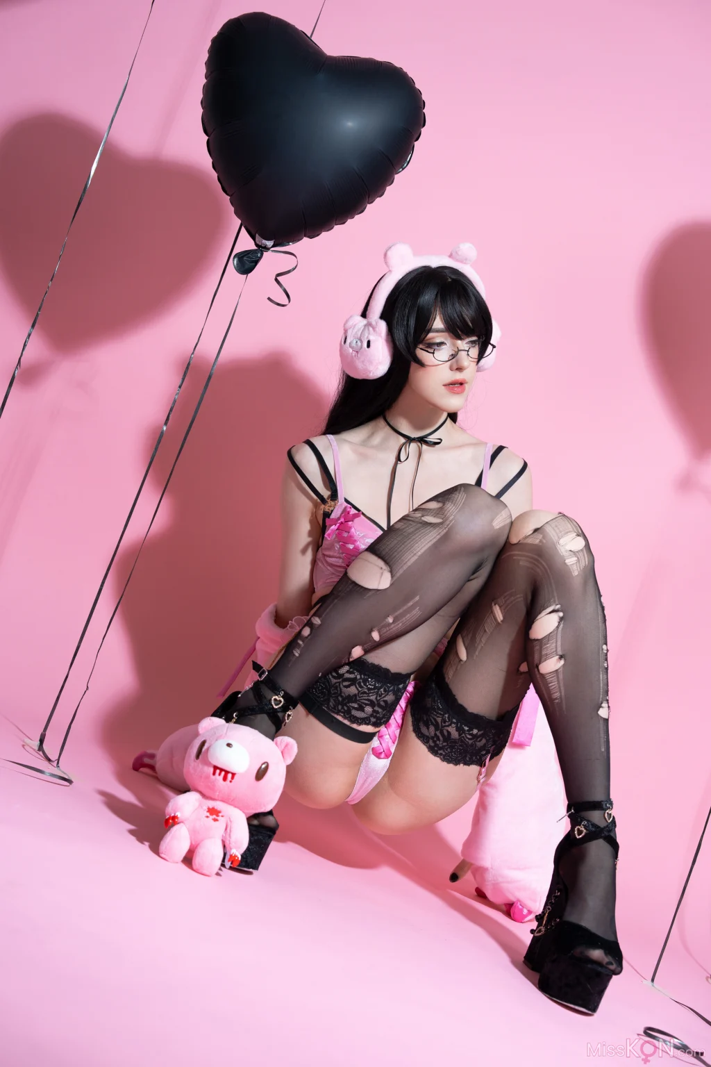 Coser@Candy_Ball: Gloomy Bear (61 photos + 8 videos)