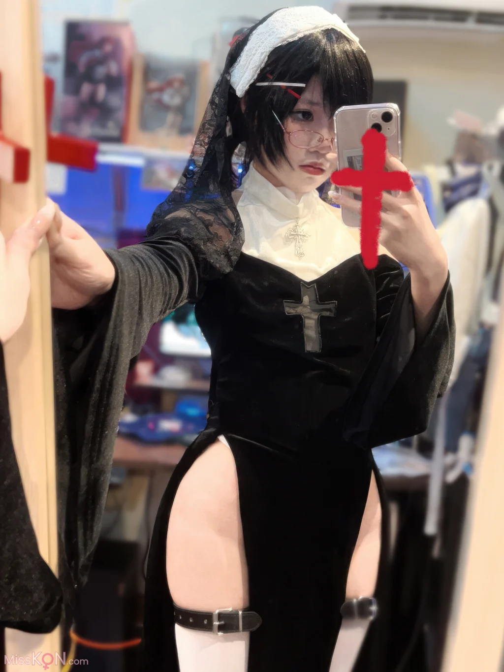 Coser@清水凪: 修女的祷告 (18 photos + 1 video)