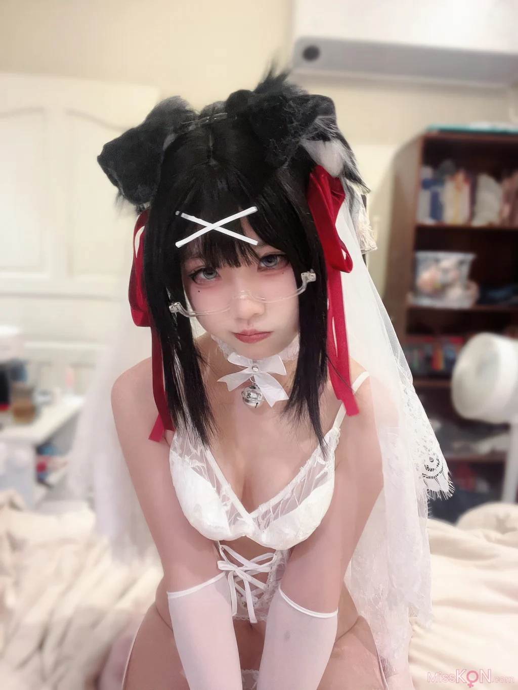 Coser@清水凪: 小狗花嫁 (37 photos + 3 videos)