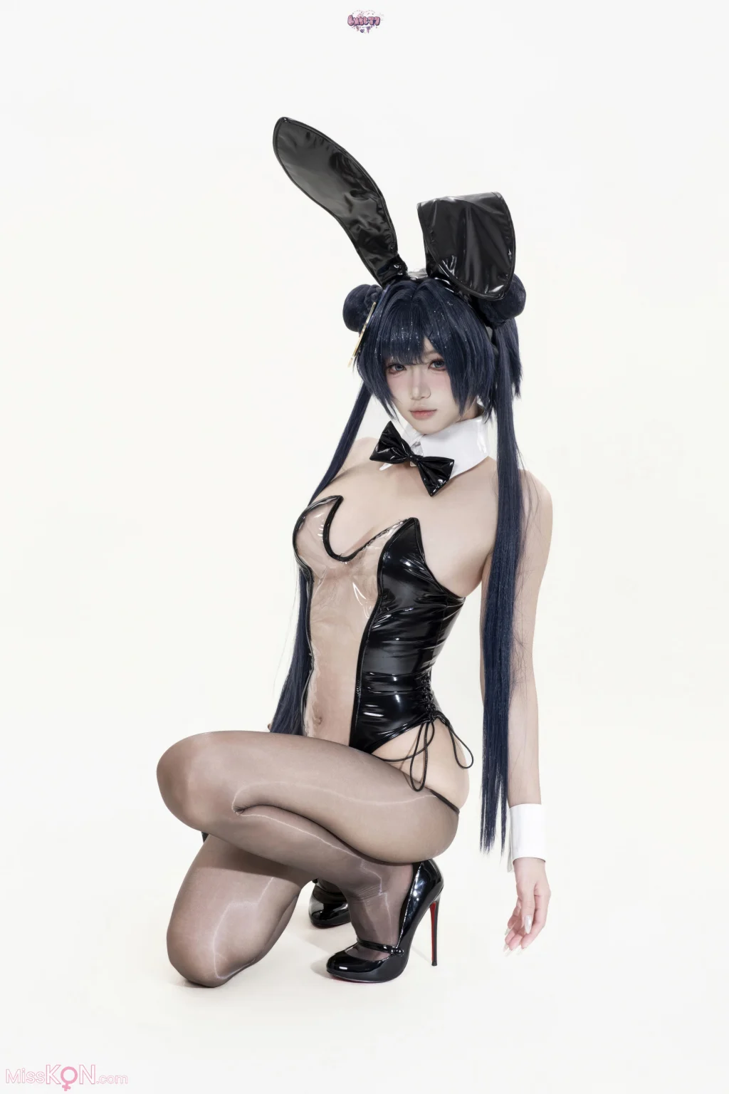 Coser@柒柒要乖哦: 蔚蓝档案 妃咲兔女郎 (26 photos) – Page 2