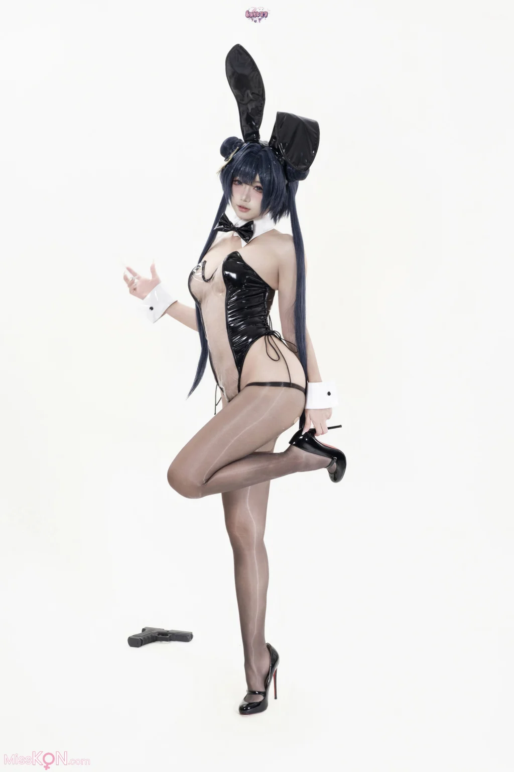 Coser@柒柒要乖哦: 蔚蓝档案 妃咲兔女郎 (26 photos) – Page 2