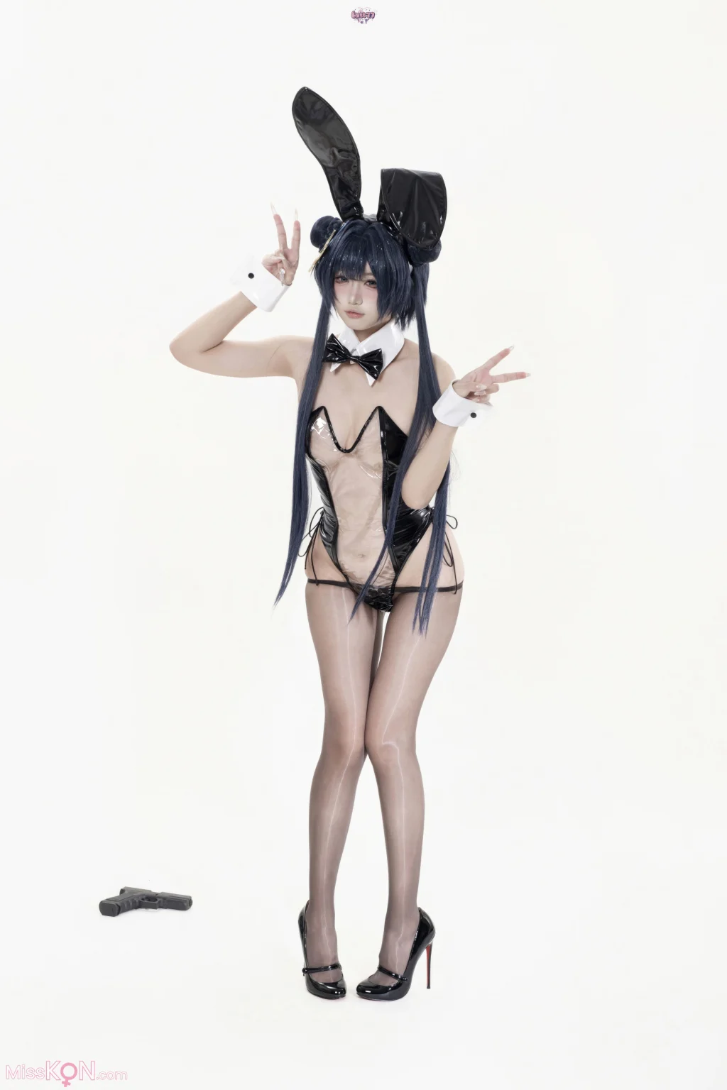 Coser@柒柒要乖哦: 蔚蓝档案 妃咲兔女郎 (26 photos) – Page 2