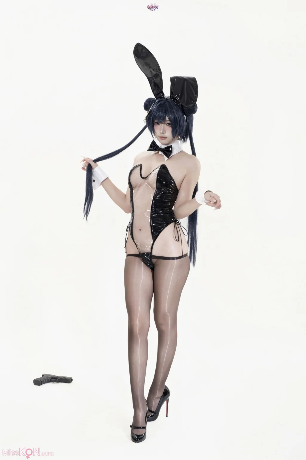 Coser@柒柒要乖哦: 蔚蓝档案 妃咲兔女郎 (26 photos) – Page 2
