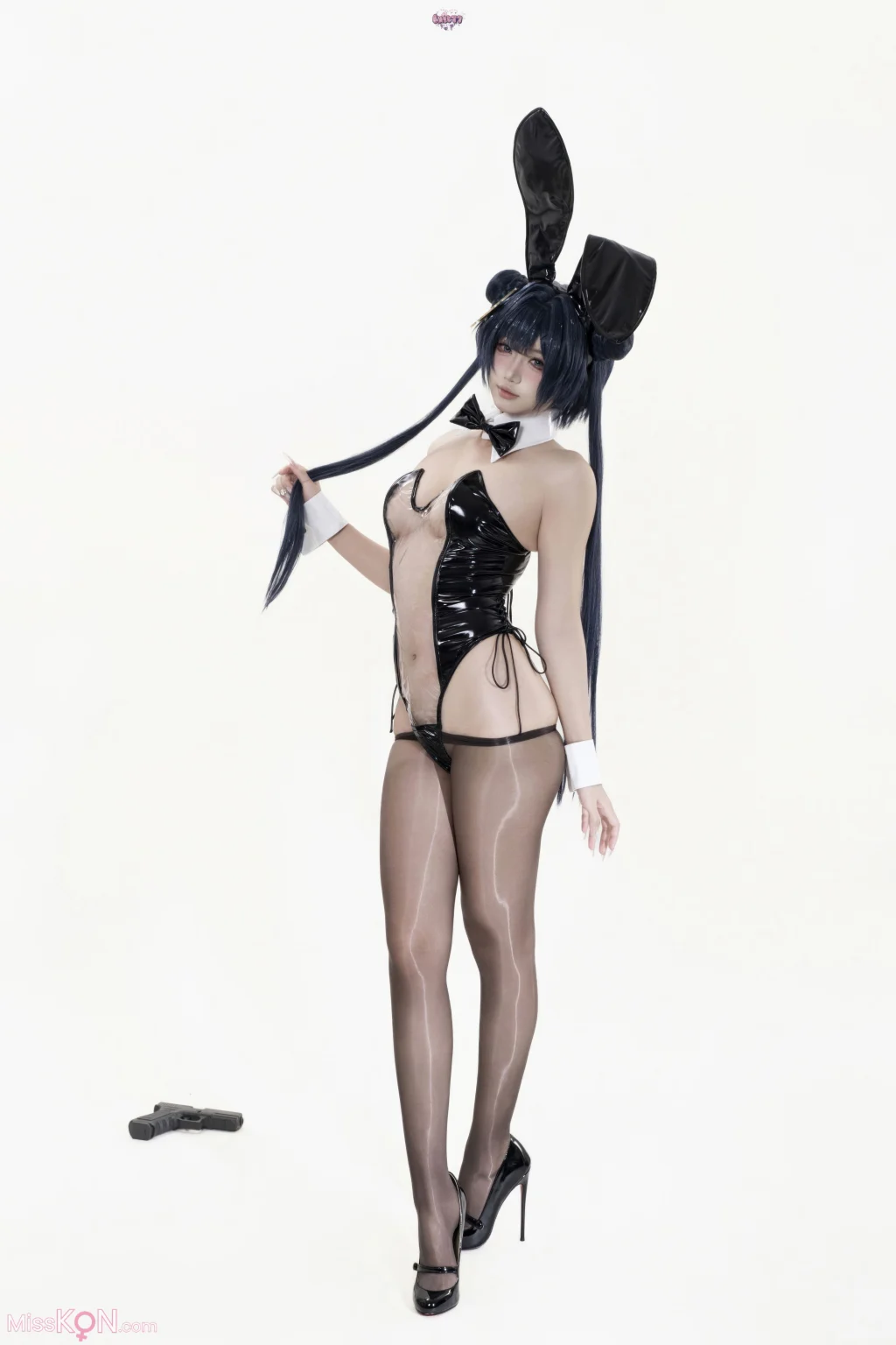 Coser@柒柒要乖哦: 蔚蓝档案 妃咲兔女郎 (26 photos) – Page 2
