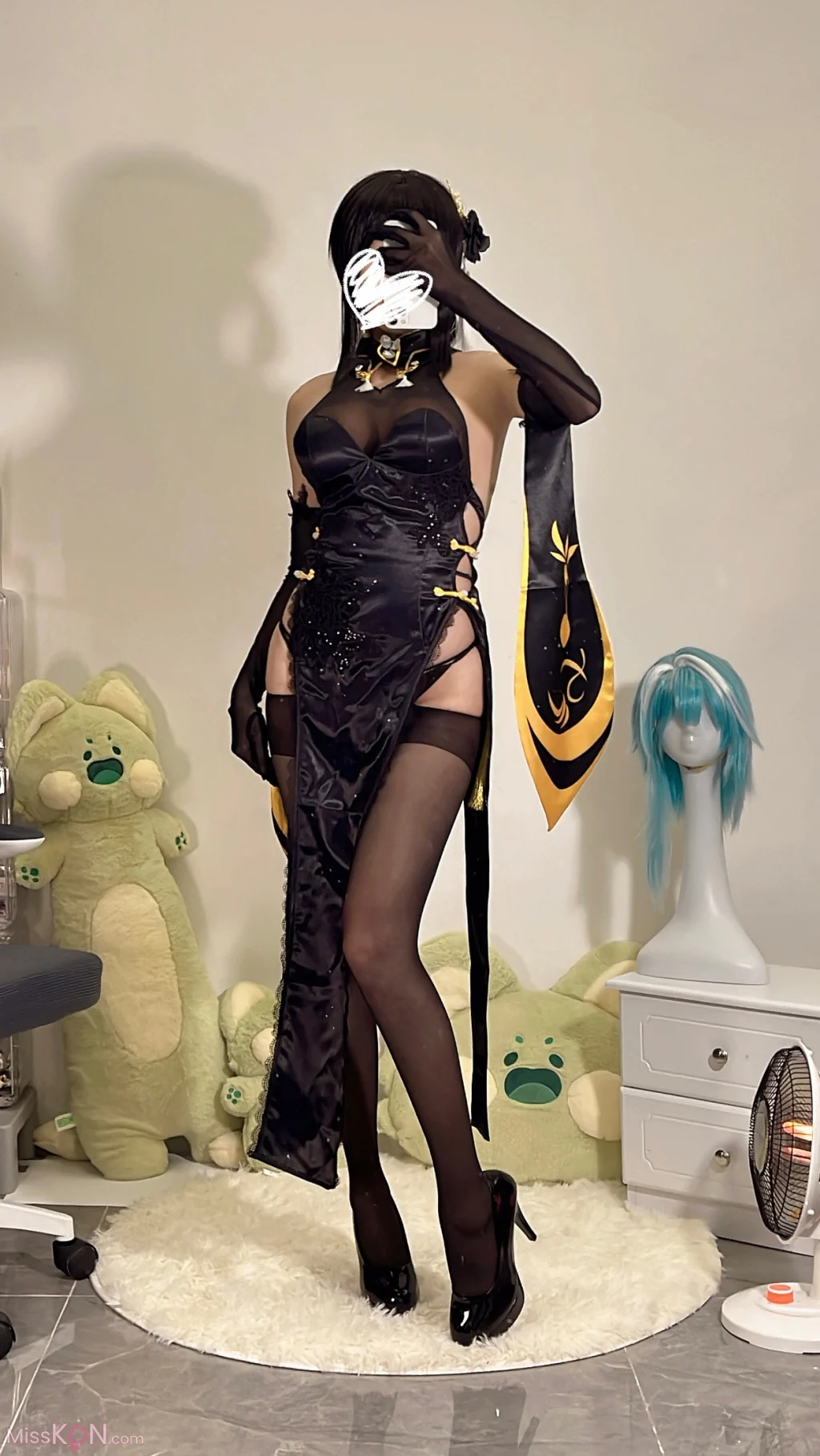 Coser@无影喵喵Ghost: 镇海黑旗袍 (131 photos + 4 videos)