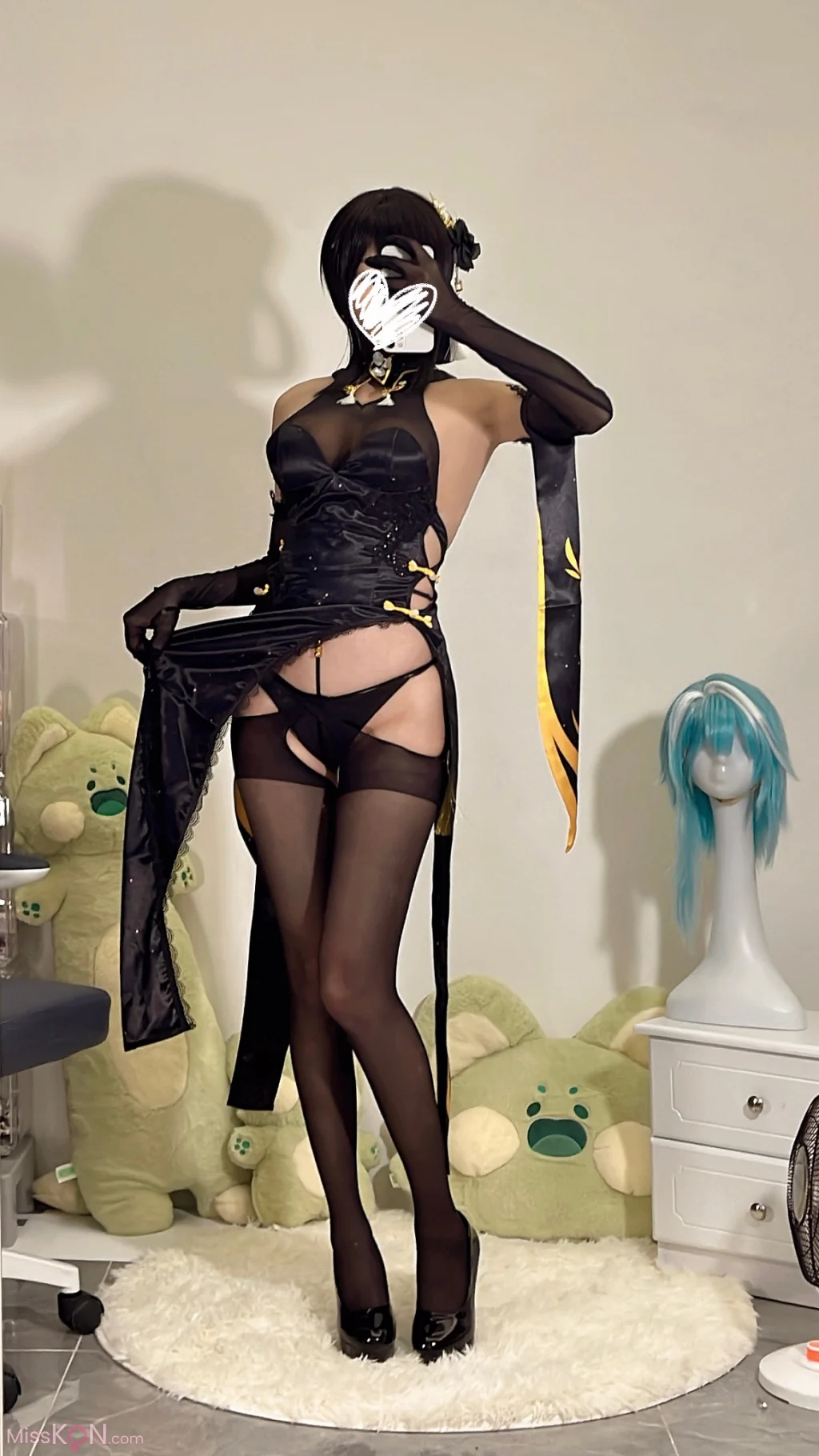 Coser@无影喵喵Ghost: 镇海黑旗袍 (131 photos + 4 videos)