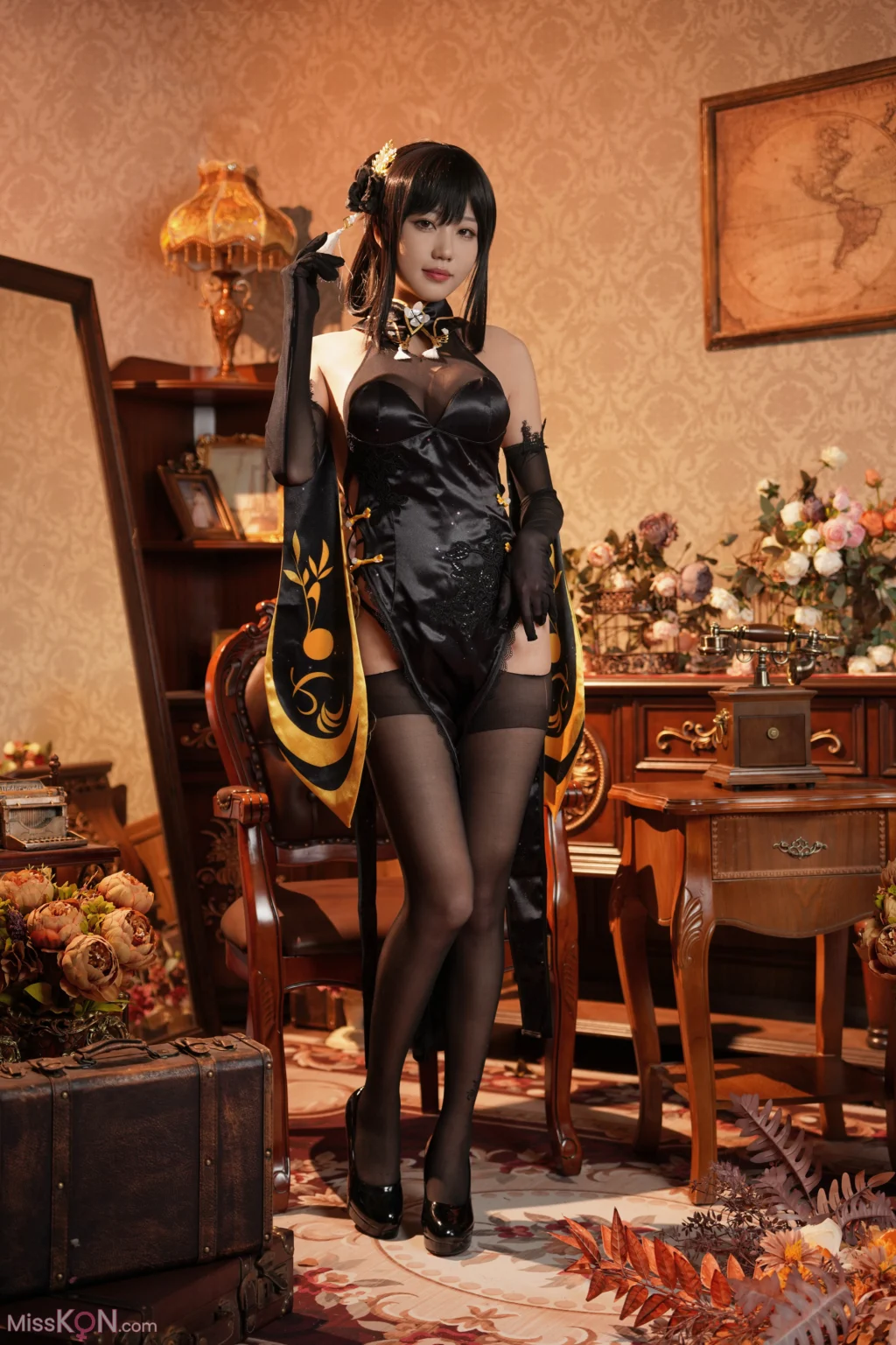 Coser@无影喵喵Ghost: 镇海黑旗袍 (131 photos + 4 videos) – Page 2