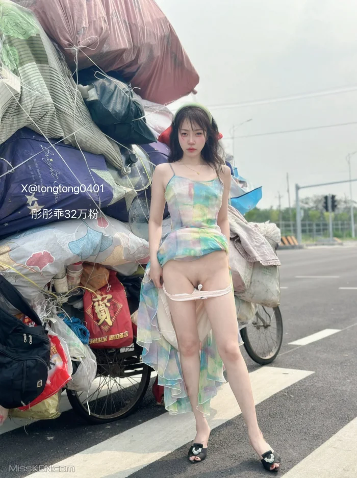 彤彤乖: 喜欢户外露出 (165 photos + 135 videos) – Page 2