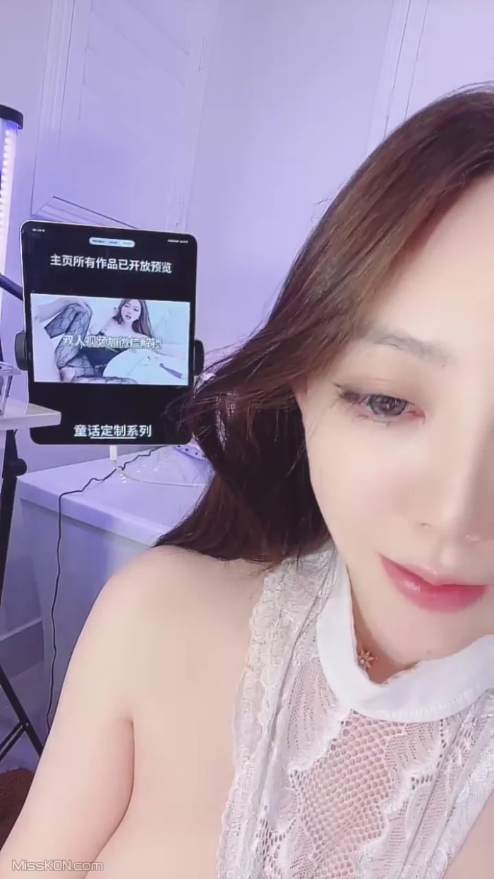 童话女神: 漫画身材 绝美身姿女神 (38 photos + 3 videos)