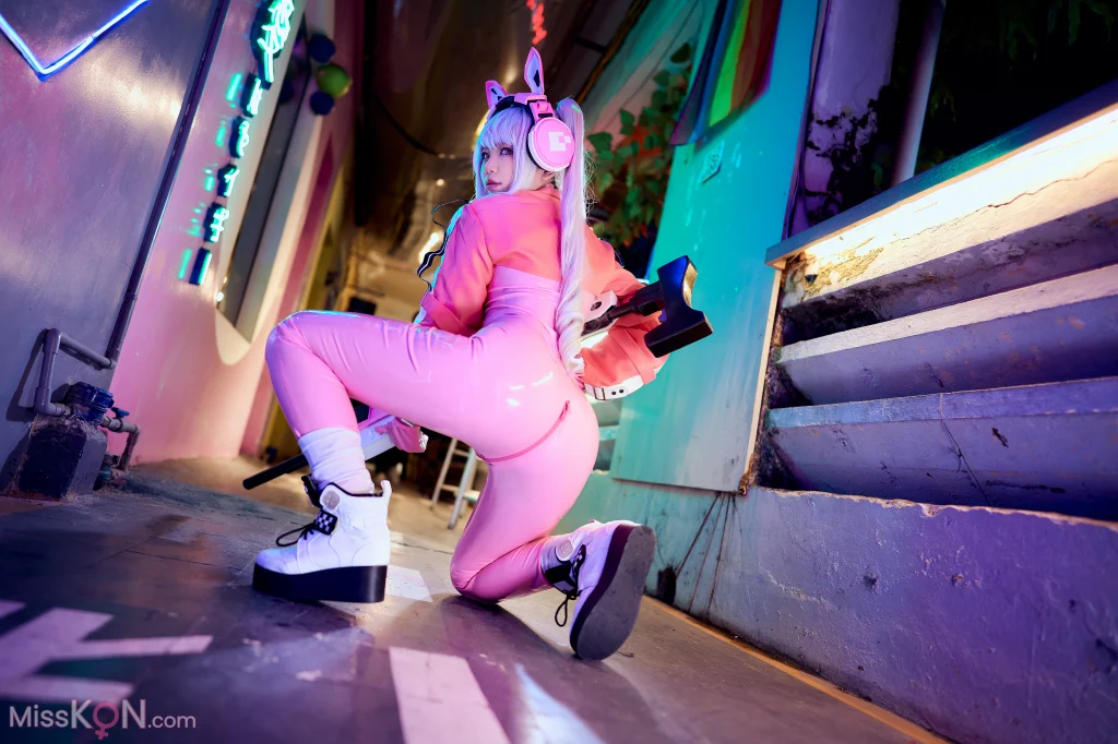Coser@ZinieQ: NIKKE 爱丽丝 (44 photos)