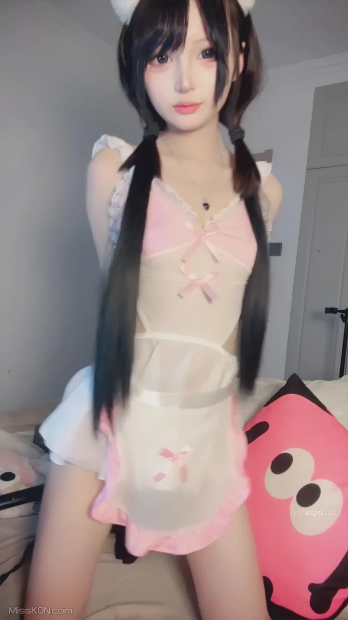 小围呐: 绝美校花学姐 尤物推荐 超萌大眼女神 (25 photos + 2 videos)